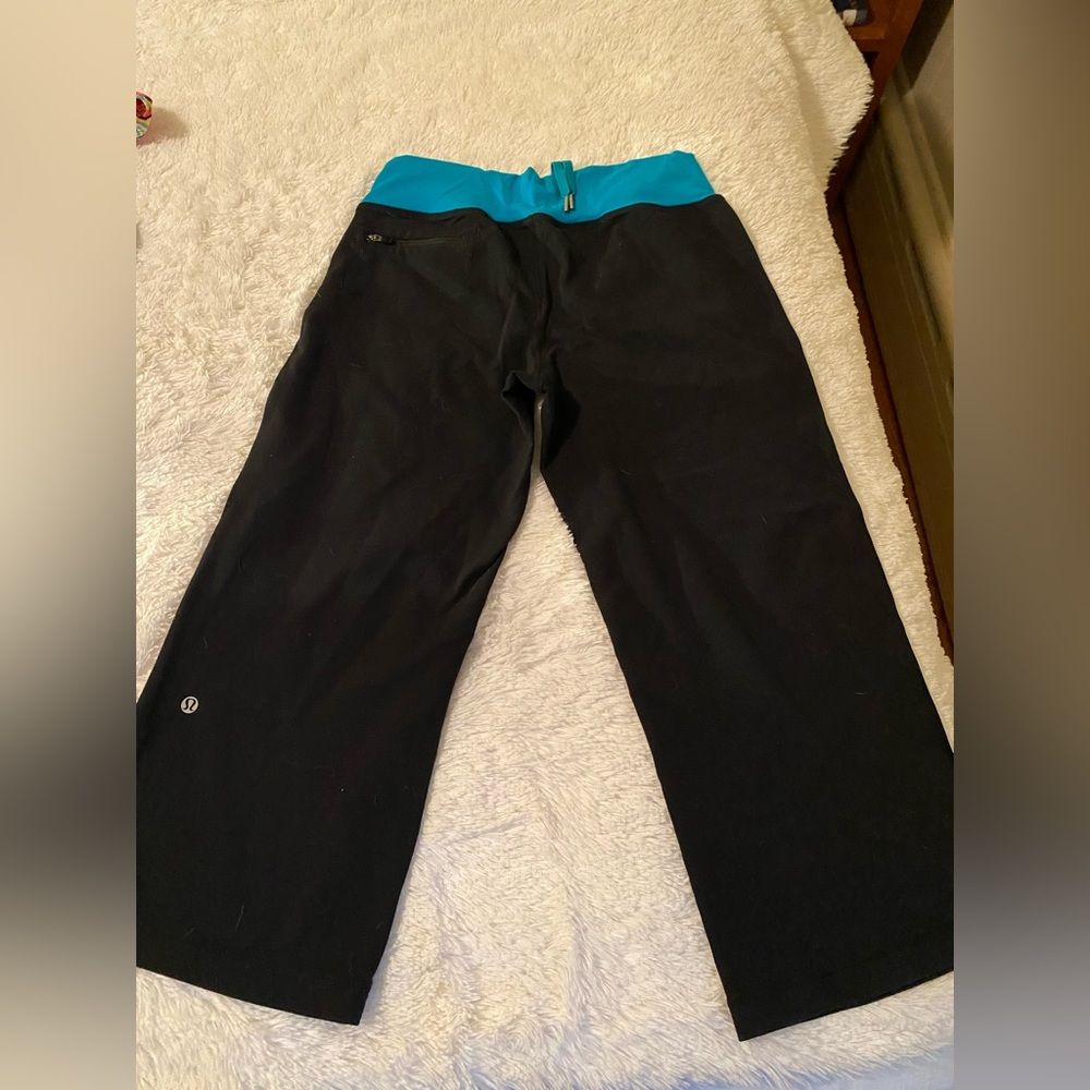 LuLuLemon cropped yoga pant size 8